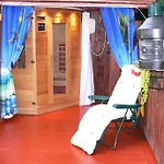 בית הארחה Templeview 4*