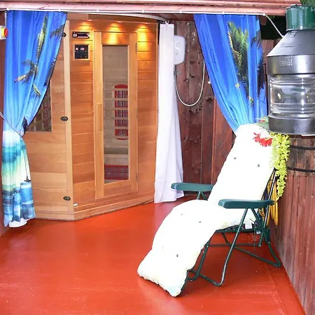 Guest house Templeview 4*