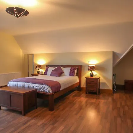 Guest house Templeview 4*