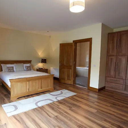 Guest house Templeview