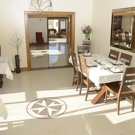 Guest house Templeview