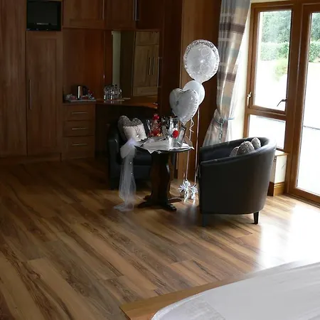 Templeview Pensión 4*